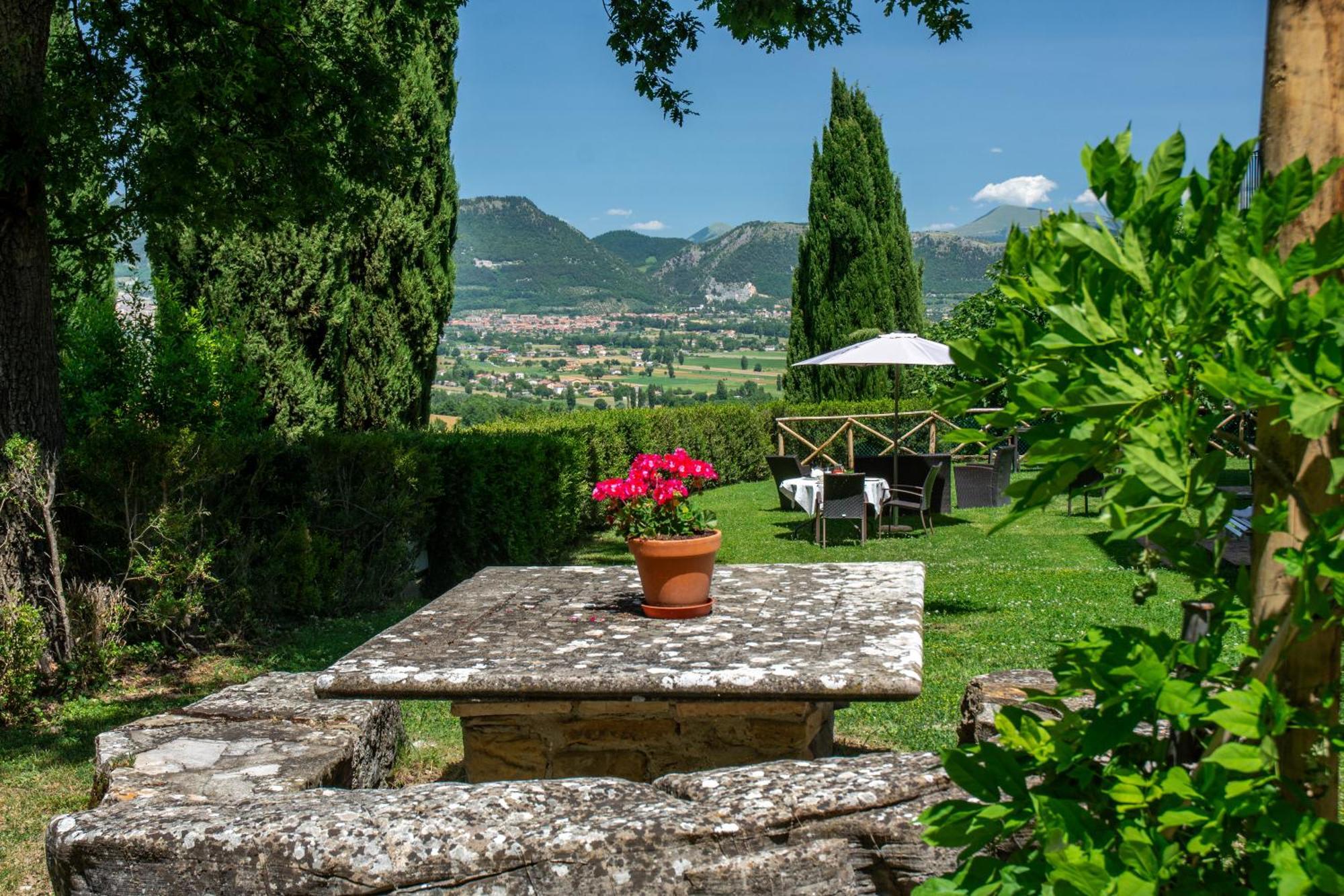 Antica Residenza Montereano Villa กุบบีโอ ภายนอก รูปภาพ